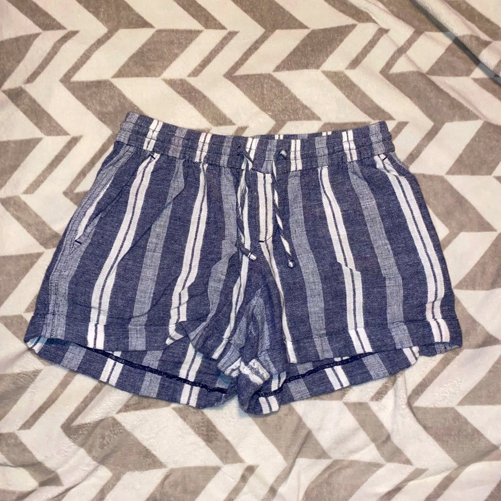 Linen shorts from Old Navy (medium)
